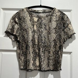 Snake print short sleeve